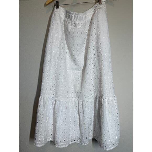 Women's Time and Tru White Eyelet Maxi Ruffle Bottom Cotton Skirt Size XXL (20) - Picture 1 of 10